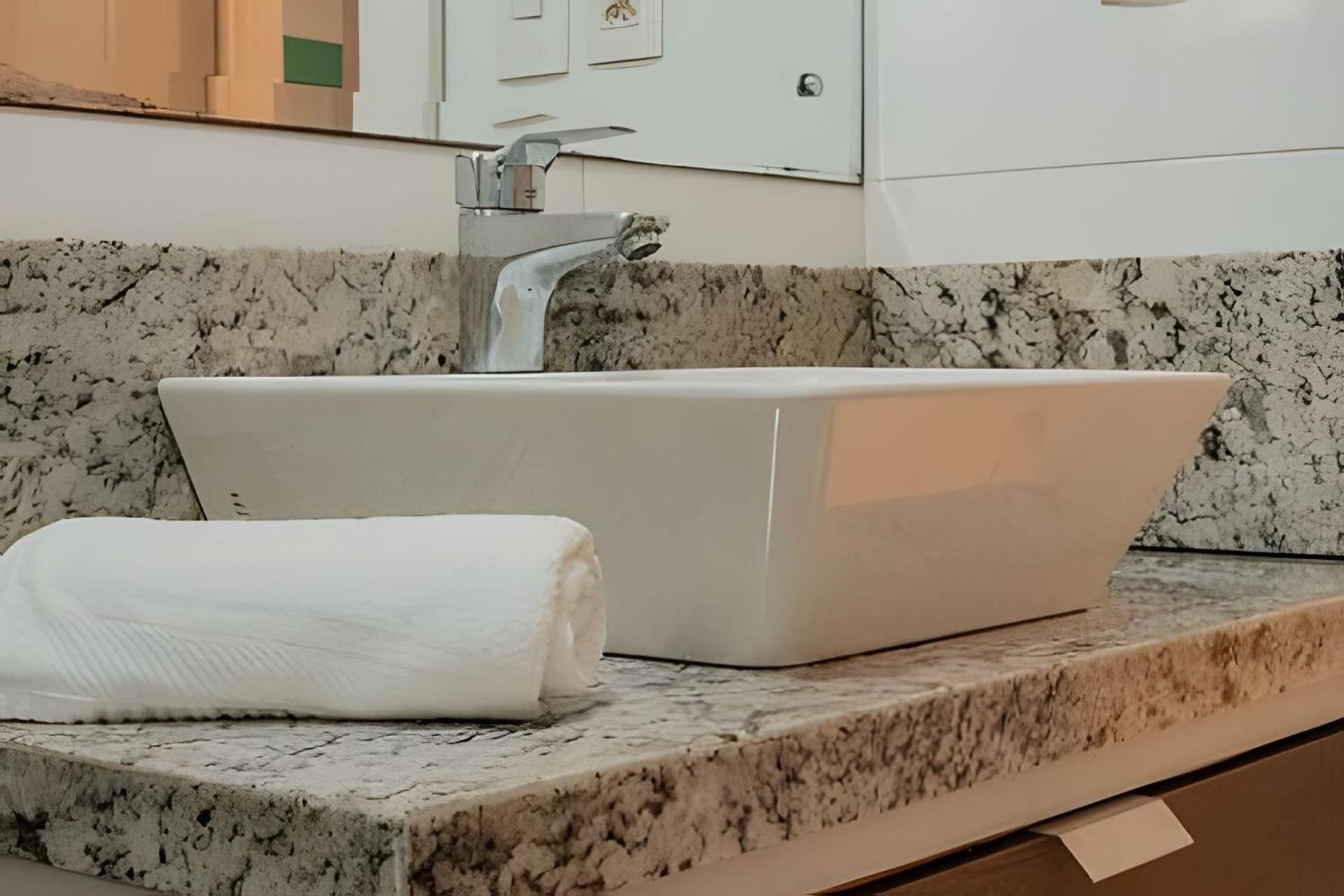Sobrado Com 5 Suite 1 Quarto Piscina Churraqueira Ar Ate 20 Hospede Φοζ ντο Ιγκουασού Εξωτερικό φωτογραφία