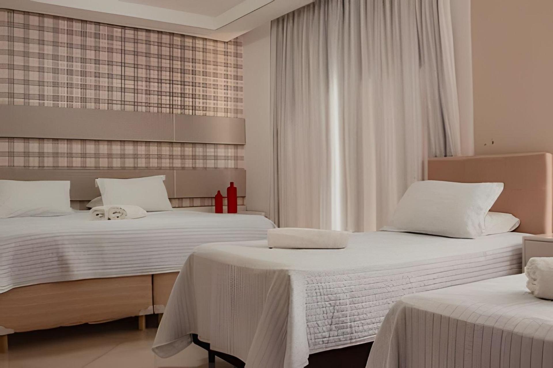 Sobrado Com 5 Suite 1 Quarto Piscina Churraqueira Ar Ate 20 Hospede Φοζ ντο Ιγκουασού Εξωτερικό φωτογραφία
